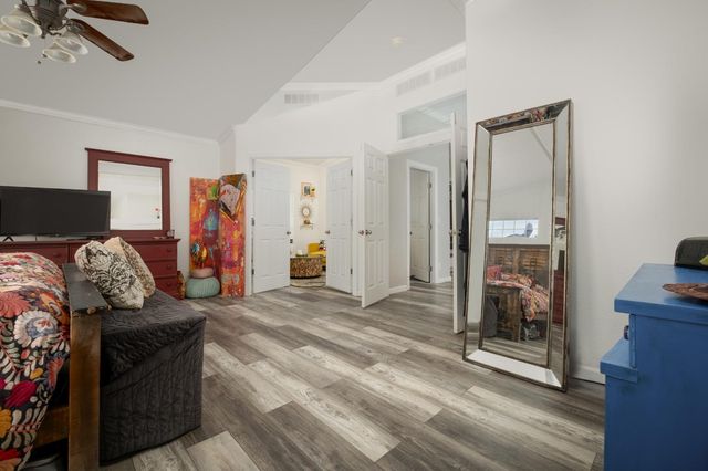 24090 Restive Way, Grass Valley, CA 95949