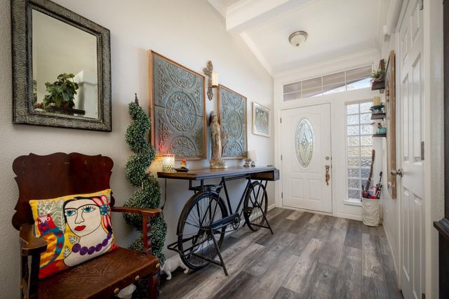 24090 Restive Way, Grass Valley, CA 95949