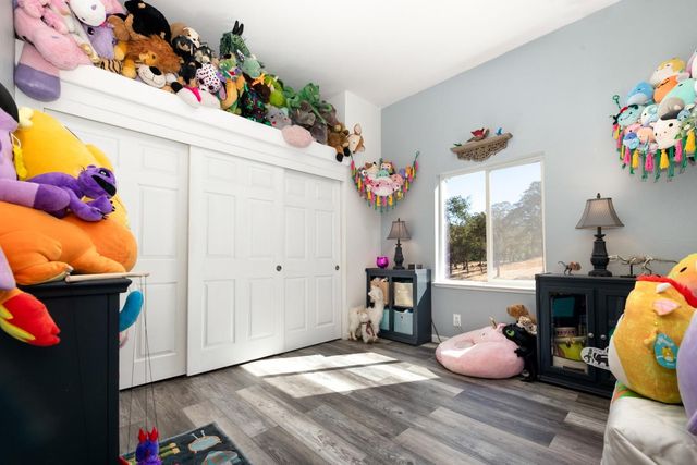 24090 Restive Way, Grass Valley, CA 95949