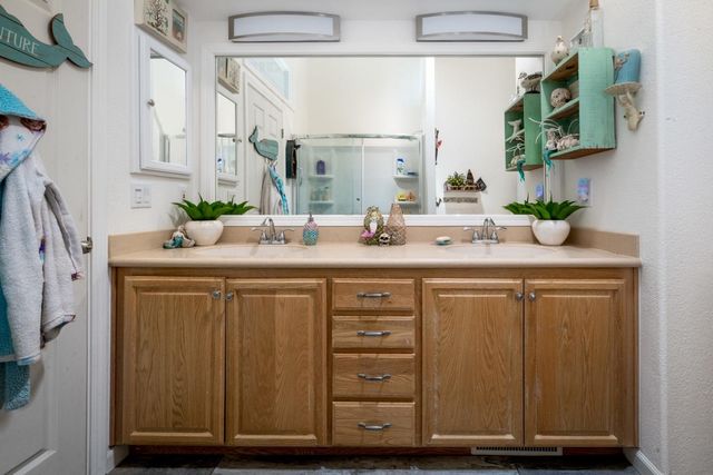 24090 Restive Way, Grass Valley, CA 95949