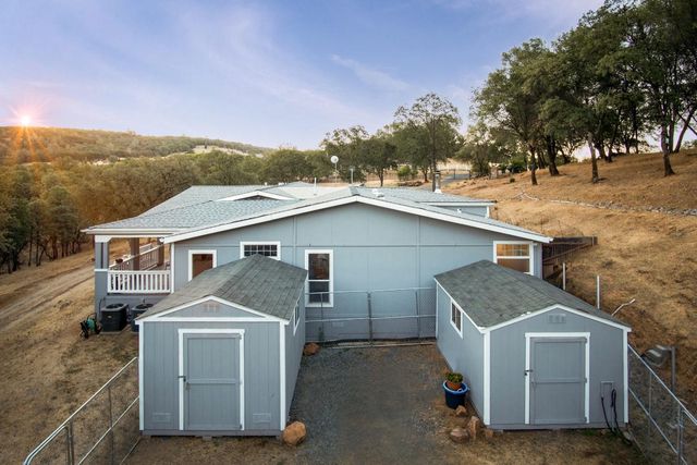 24090 Restive Way, Grass Valley, CA 95949