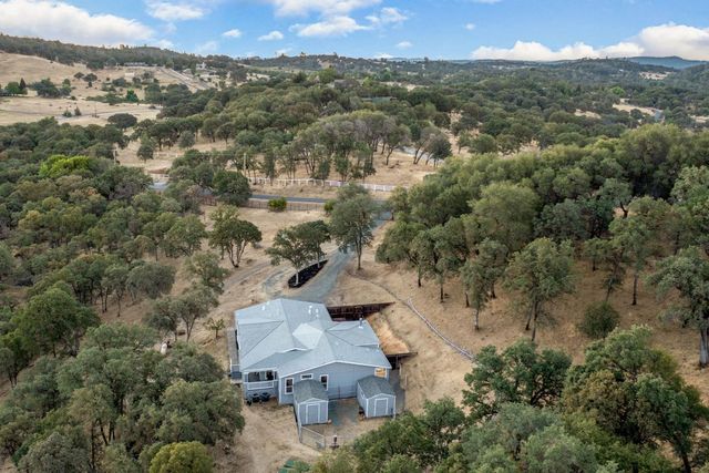 24090 Restive Way, Grass Valley, CA 95949