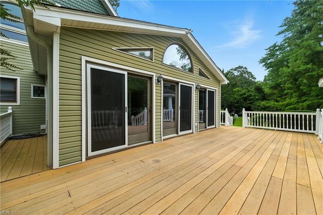 1496 Victory Hill RD, Hayes, VA 23072