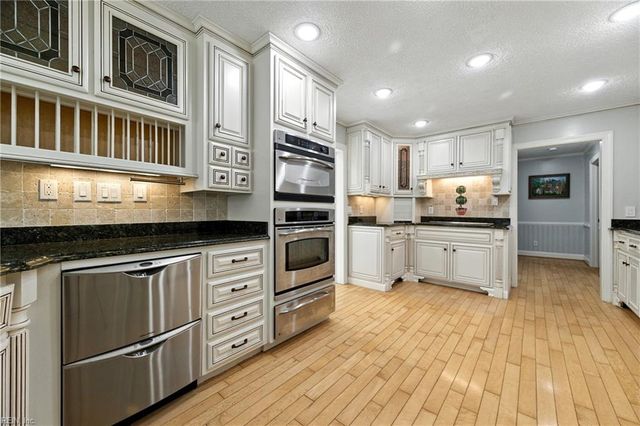 1496 Victory Hill RD, Hayes, VA 23072