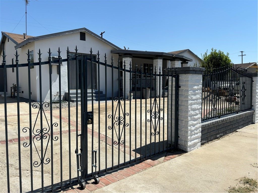 9524 Cranford, Pacoima, CA 91331