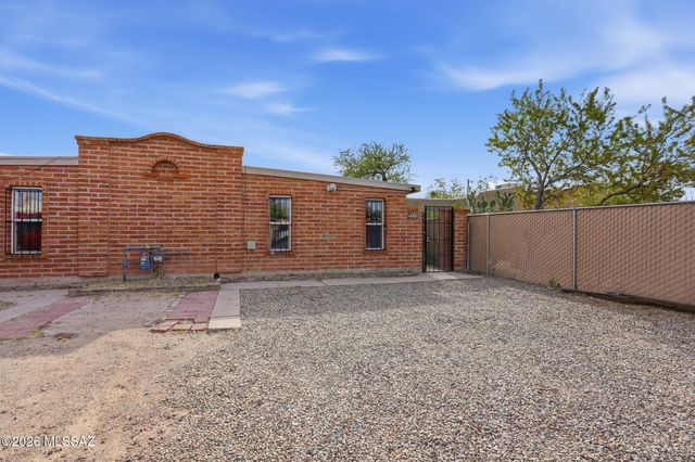 3358 -3356 N Geronimo Avenue, Tucson, AZ 85705