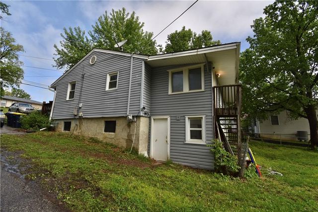 5239 N BRISTOL Avenue, Kansas City, MO 64119