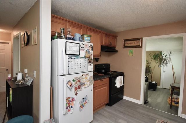 5239 N BRISTOL Avenue, Kansas City, MO 64119