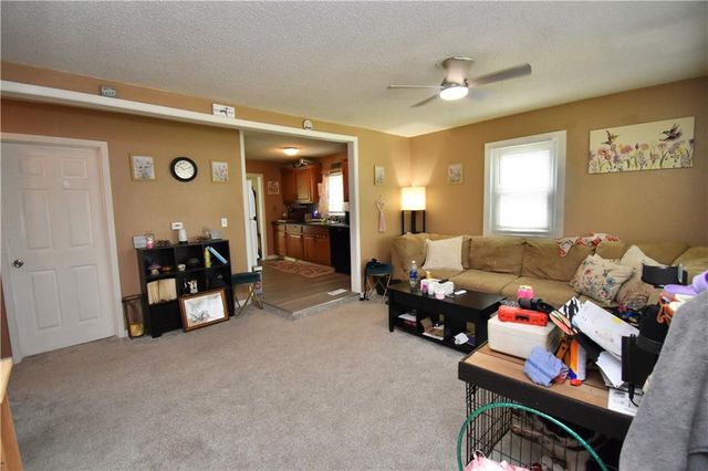 5239 N BRISTOL Avenue, Kansas City, MO 64119
