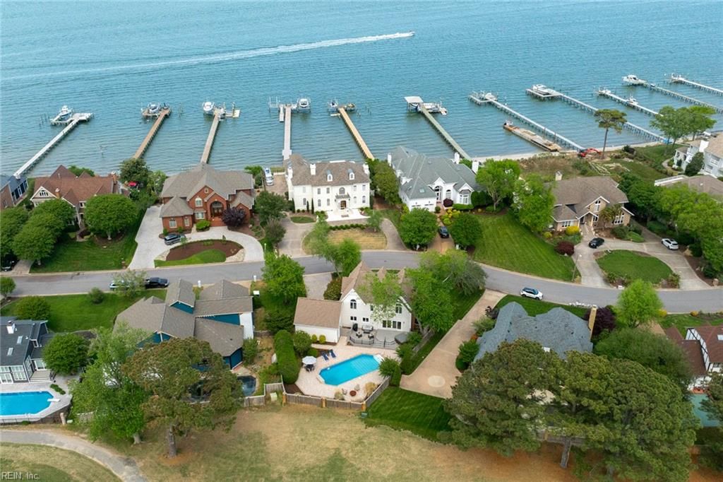 2312 Haversham CLS, Virginia Beach, VA 23454