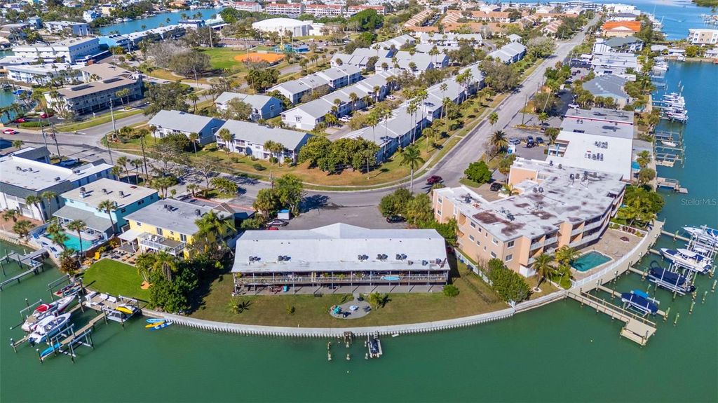 275 116TH AVENUE, Treasure Island, FL 33706