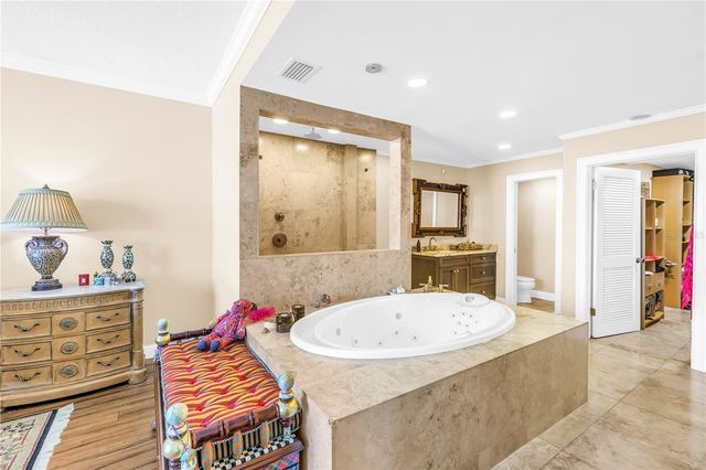 1 BEACH DRIVE SE 1702, St Petersburg, FL 33701