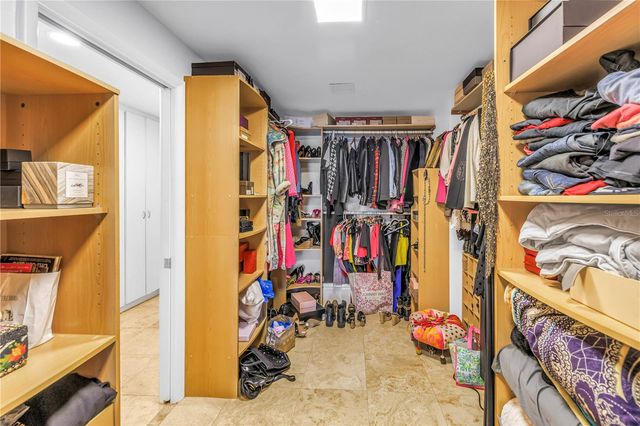 1 BEACH DRIVE SE 1702, St Petersburg, FL 33701