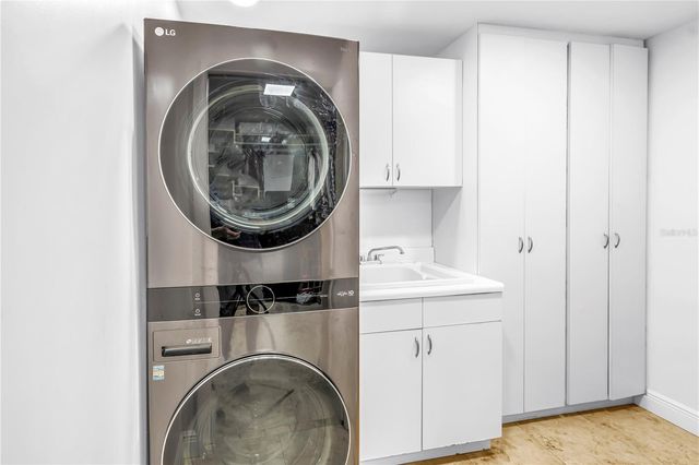 1 BEACH DRIVE SE 1702, St Petersburg, FL 33701