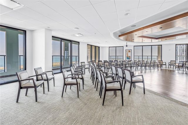 1 BEACH DRIVE SE 1702, St Petersburg, FL 33701