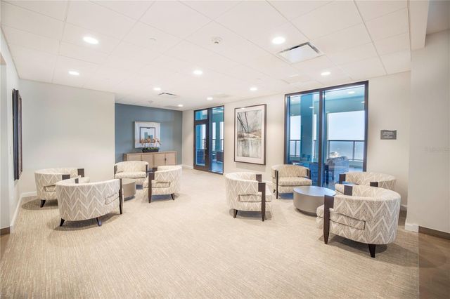 1 BEACH DRIVE SE 1702, St Petersburg, FL 33701