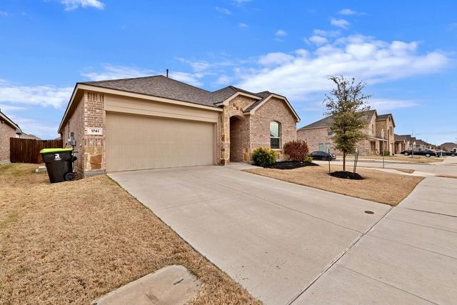 1741 Lake Grove Drive, Little Elm, TX 75068