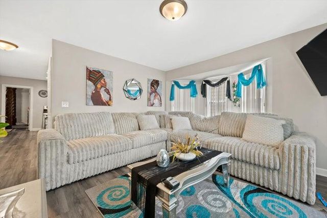 5324 N 48th STREET, Milwaukee, WI 53218