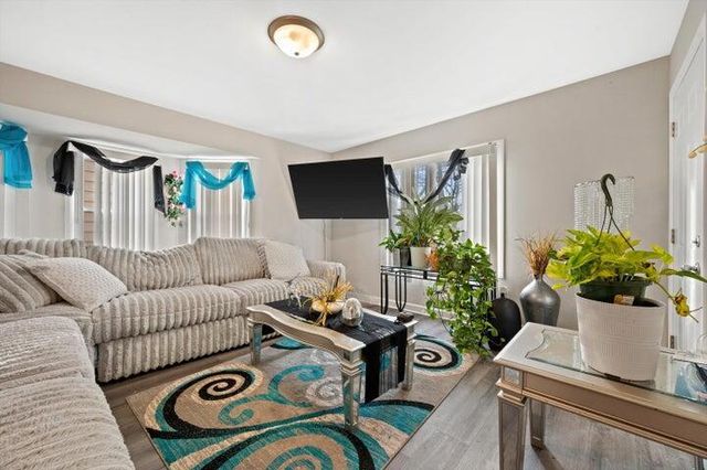 5324 N 48th STREET, Milwaukee, WI 53218