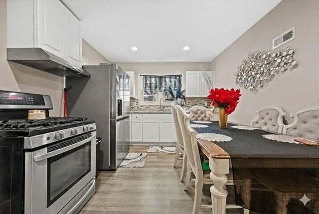 5324 N 48th STREET, Milwaukee, WI 53218