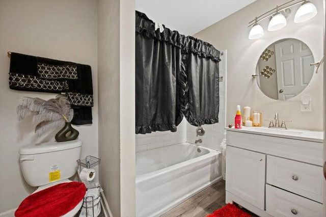 5324 N 48th STREET, Milwaukee, WI 53218