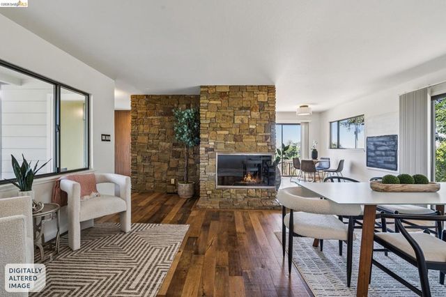 11448 Lochard St, Oakland, CA 94605