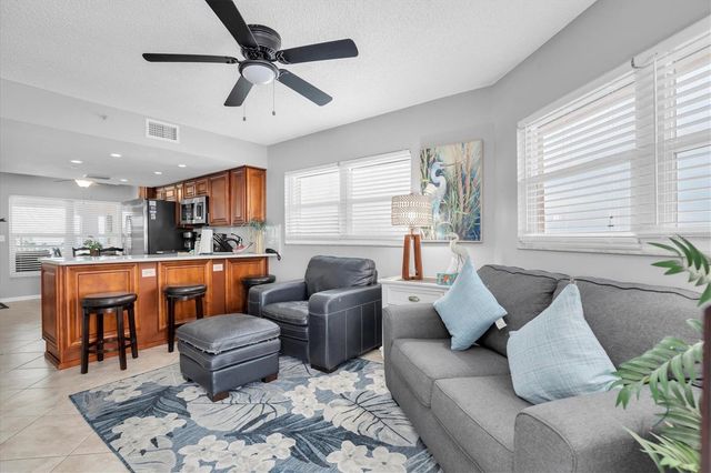 5445 GULF BOULEVARD PH1, St Pete Beach, FL 33706