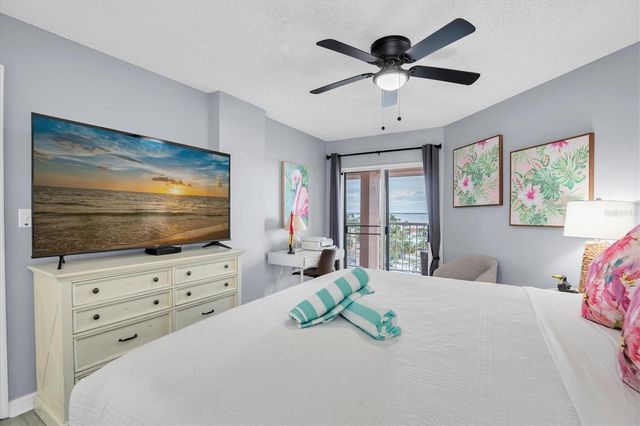 5445 GULF BOULEVARD PH1, St Pete Beach, FL 33706