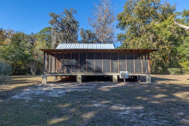 1156 Snows Lane, Darien, GA 31305