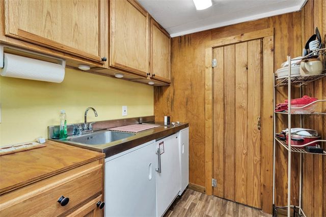 1156 Snows Lane, Darien, GA 31305