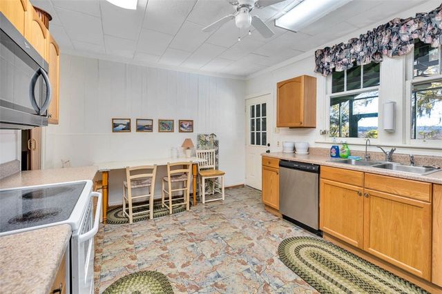 1156 Snows Lane, Darien, GA 31305