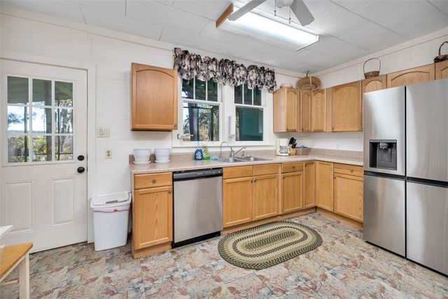 1156 Snows Lane, Darien, GA 31305