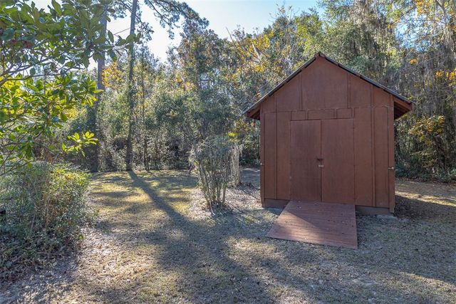 1156 Snows Lane, Darien, GA 31305