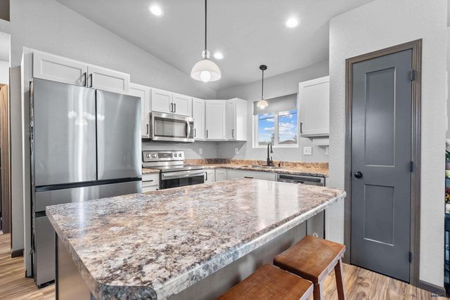 655 BOSWELL BLVD, Box Elder, SD 57719