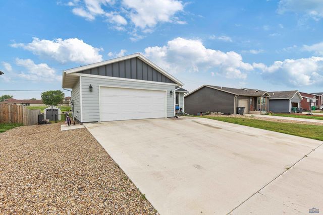 655 BOSWELL BLVD, Box Elder, SD 57719