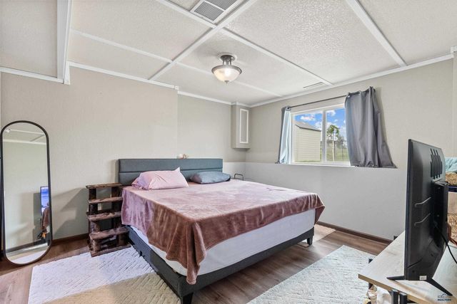 655 BOSWELL BLVD, Box Elder, SD 57719