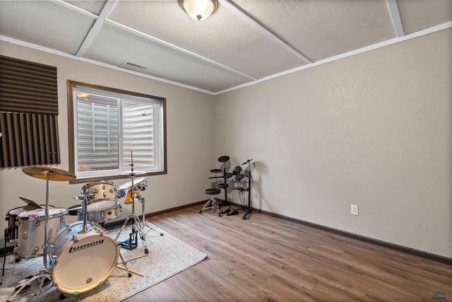655 BOSWELL BLVD, Box Elder, SD 57719