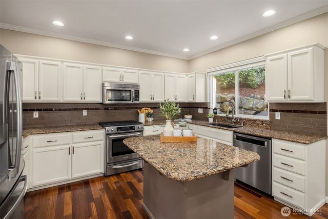 1315 11th Ct SW, North Bend, WA 98045