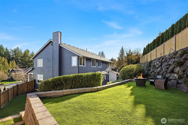 1315 11th Ct SW, North Bend, WA 98045