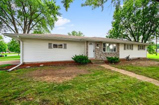 715 E 84th Street, Bloomington, MN 55420