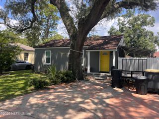 2129 KINGSWOOD Road, Jacksonville, FL 32207