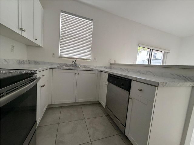 10606 W 33rd Way 10606, Hialeah, FL 33018