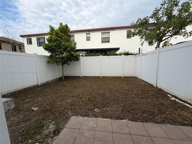 10606 W 33rd Way 10606, Hialeah, FL 33018