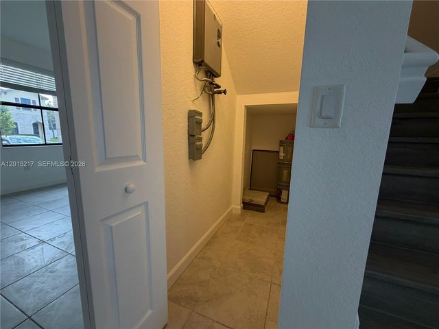 10606 W 33rd Way 10606, Hialeah, FL 33018