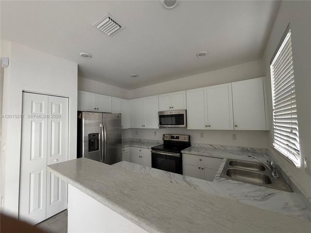 10606 W 33rd Way 10606, Hialeah, FL 33018
