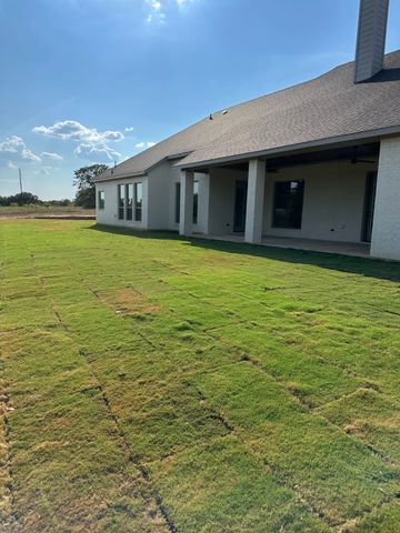 1009 Old Oaks Court, Weatherford, TX 76087