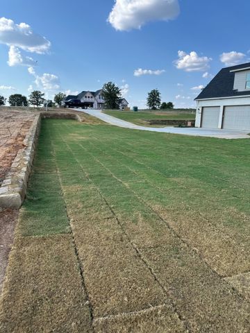 1009 Old Oaks Court, Weatherford, TX 76087