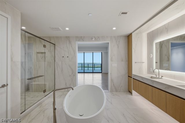 5100 Seagrass BLVD 901, Bonita Springs, FL 34134