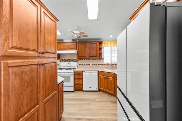 140 W Pioneer 100, Redlands, CA 92374