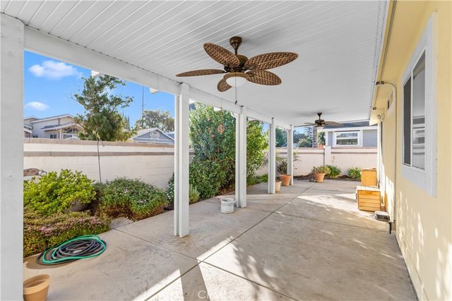 140 W Pioneer 100, Redlands, CA 92374